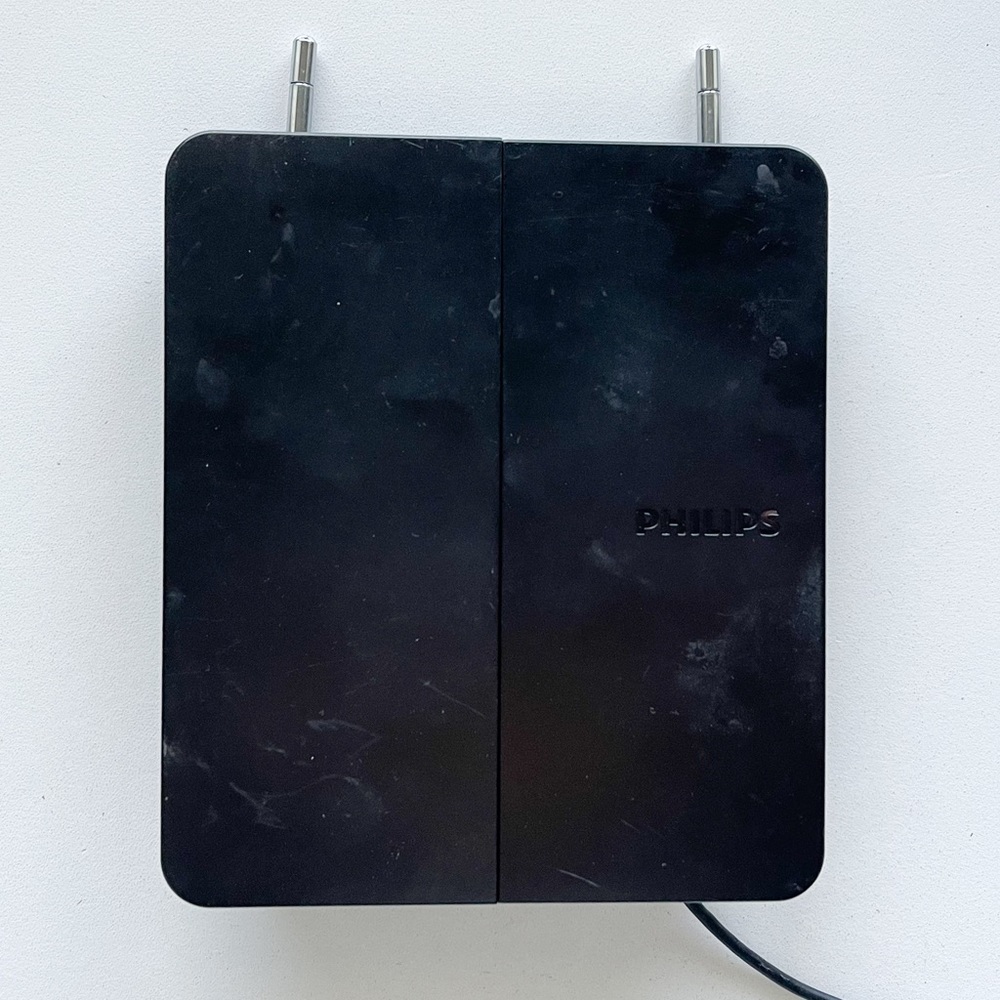 Philips Indoor Digital TV Antenna - Passive HDTV/UHF/VHF SDV1225T/27